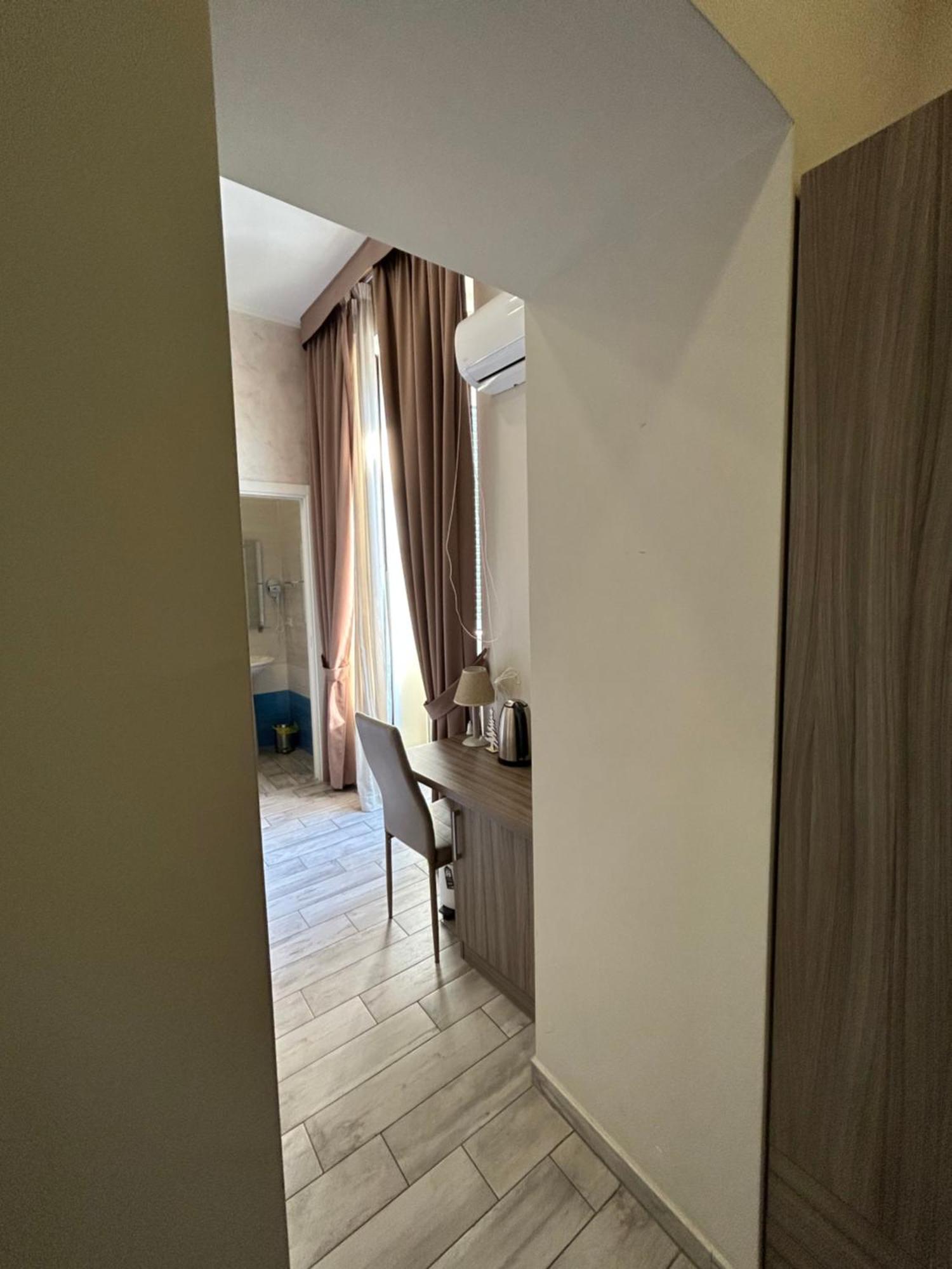 B&B Napoli Centrale N 74 エクステリア 写真